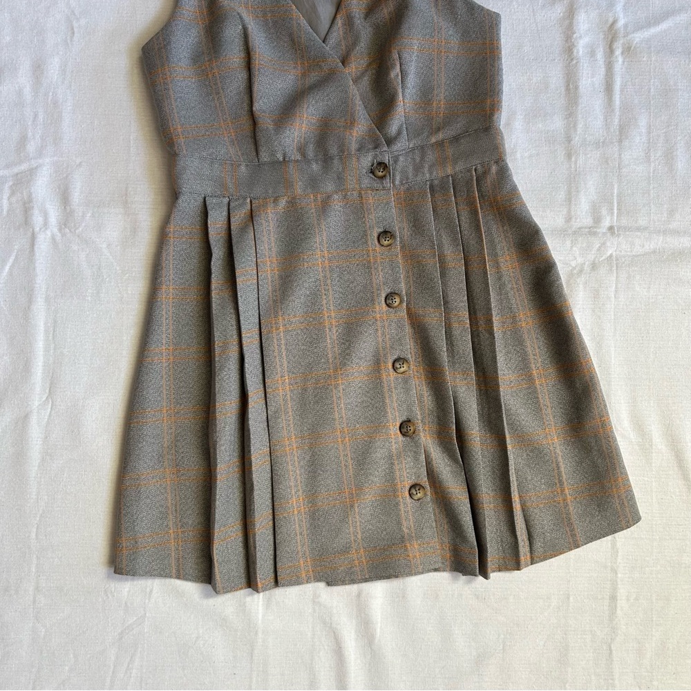 Gianni Bini Gray and Orange Plaid Dress - Picture 3 of 10